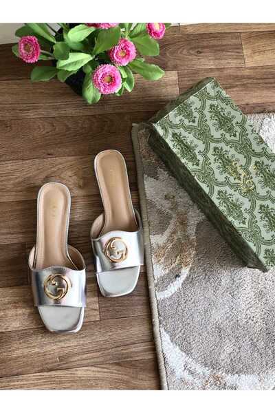 GGGG Shoes with accessories