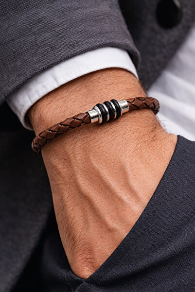 HER ŞEY NOTA www.herseynota.com Terra Core – Brown Braided Leather & Steel Ri...