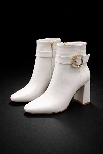 NiceDiffer Women's black zippered buckled thick heeled boots