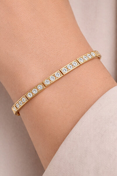 femline سوار نسائي مينيمال مربع الشكل من الحجر اللامع باللون الذهبي