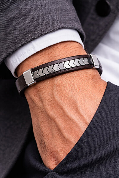 HER ŞEY NOTA www.herseynota.com Steel Arrow – Silver Arrow Patterned Leather ...