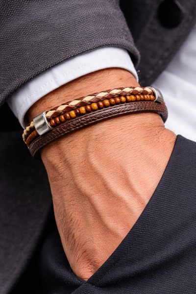 HER ŞEY NOTA www.herseynota.com Amber Craft – Brown Wood Bead & Braided Leath...