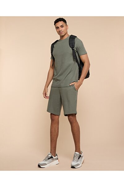 R&B شورتات استرخاء سادة بخصر برباط