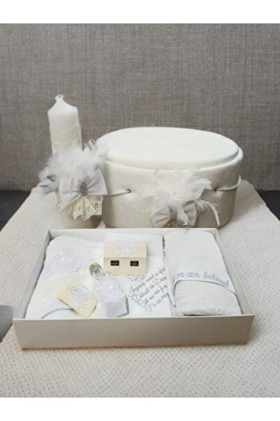 Inovius Set complet cu Trusou Botez + Cutie Buretata pentru hainute + Lumanar...