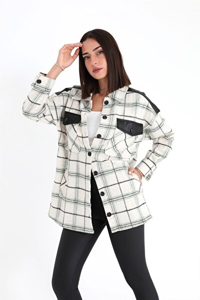 VELİZADE Kadın Beyaz Ekose Desenli Deri Detaylı Uzun Oversize Gömlek Cepli Dü...