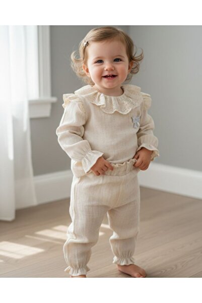 Babyhola Fiyonk Detaylı Simli Müslin Bayramlık Kız Bebek Takım Üst ve Pantolo...