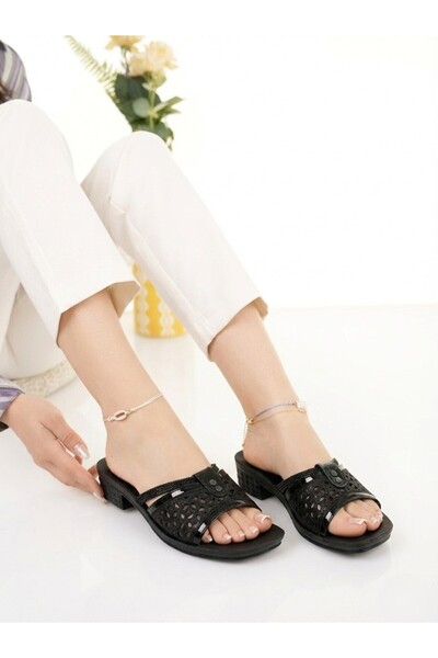 PLAZA Lazer Kesim Taş Detaylı Anatomik Taban Yazlık Kadın Terliği