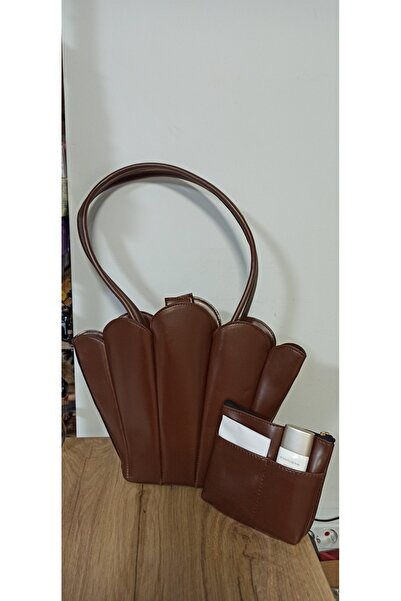 MATRUŞKA DERİ SANAT TASARIM Kahverengi Yelpaze modeli kol çantası