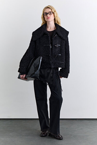 Manuka Buttoned Fur Coat Black