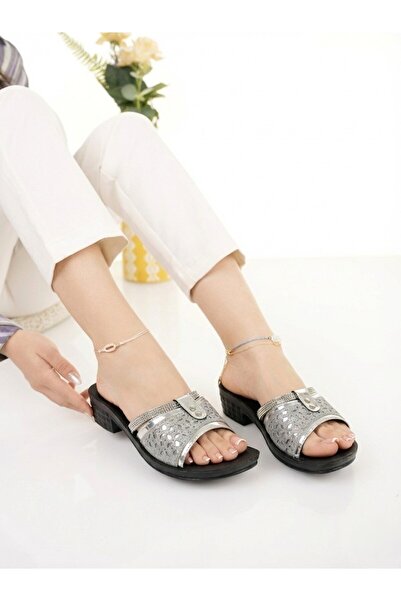 PLAZA Lazer Kesim Taş Detaylı Anatomik Taban Yazlık Kadın Terliği