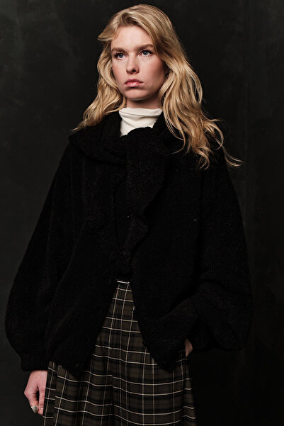 Manuka Soft Textured Buttoned Cardigan Black