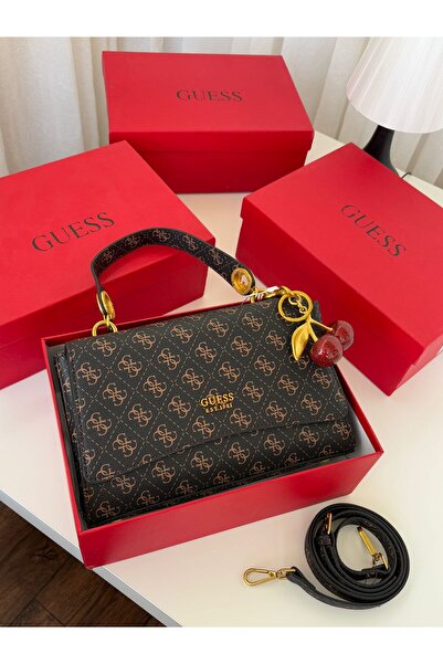 GGGG Bags with their accessories