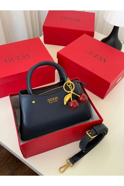 GGGG Bags with their accessories