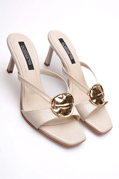 AleWomen Papuci de damă Reyina din piele lacuită bej, cu toc de 9 cm și detal...