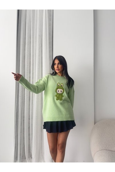 MODA سترة نسائية محبوكة بياقة دائرية مع تطريز شخصيات