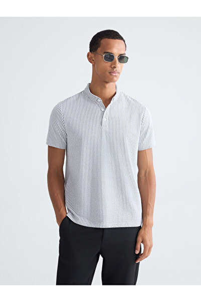 LC Waikiki Ανδρικό μπλουζάκι Özmarka New Season με ριγέ γιακά