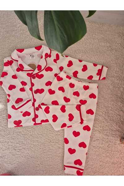 Kırmızı kalpli çocuk pijama takımı