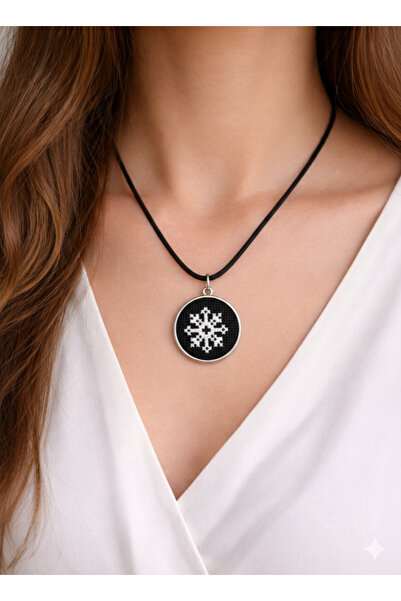 EL YAPIMI Channel-Style Embroidered Necklace - Authentic Design