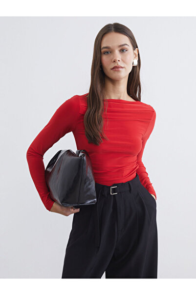 LC Waikiki Özmarka Yeni Sezon Dökümlü Yaka Büzgülü Bluz