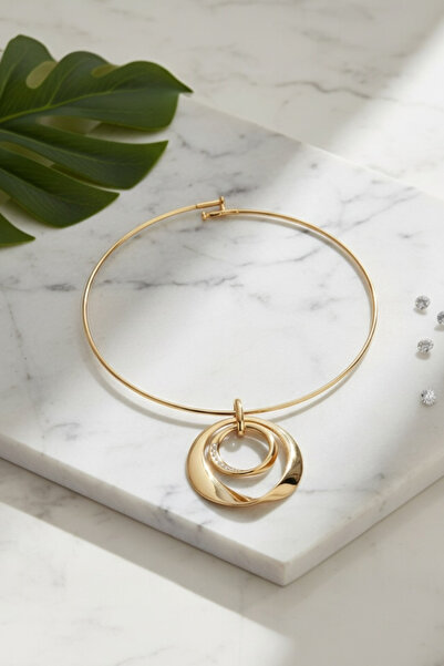 Sevil Gülgün Atelier قلادة دائرية من حجر الزركون - قلادة ميدالية ذات ملمس لامع