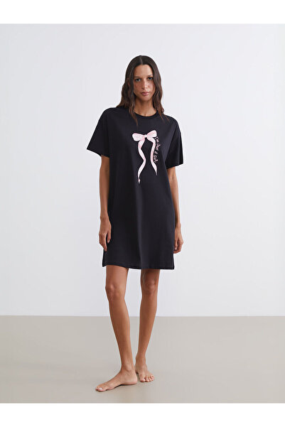 LC Waikiki PATENTH'DEN Siyah Bisiklet Yaka Baskılı Kadın Gecelik
