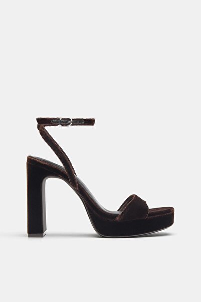 Pull & Bear Kadife platform sandalet