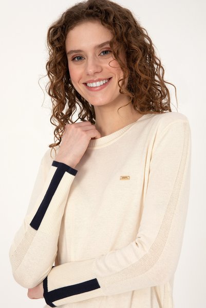 U.S. Polo Assn. سترة نسائية كريمية اللون برقبة دائرية 50308922-VR256