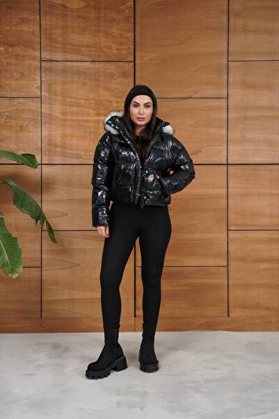 ZF BUTİK Kadın Astarlı Kapüşonlu Kısa Puffer Mont