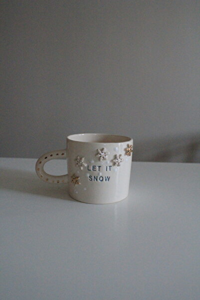 sukupotCeramics Let It Snow Gold Detailed Snowflake Mug