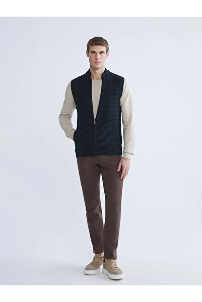 LC Waikiki سترة تريكو للرجال ذات الياقة العالية ذات المقاس القياسي