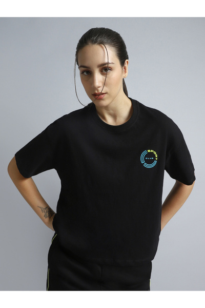 Cult By Styli تيشيرت نسائي أسود من نادي سبورتس كلوب، قصة مريحة