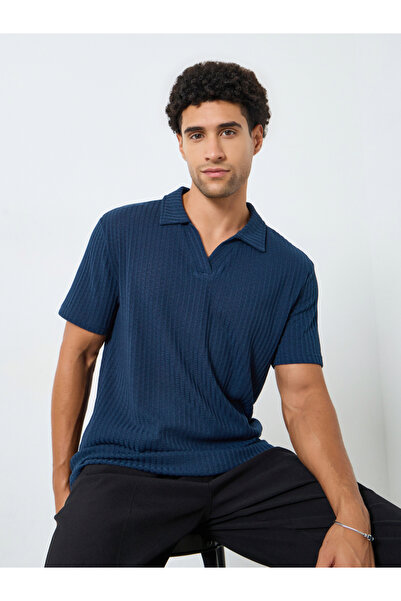 Styli Men Relaxed Mock Open Collar Textured Mesh Polo