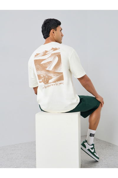 Styli Men Graphic Oversized T-Shirt and Shorts Co-Ords