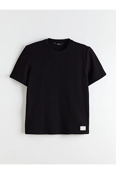 LC Waikiki طاقم الرقبة تي شيرت للرجال