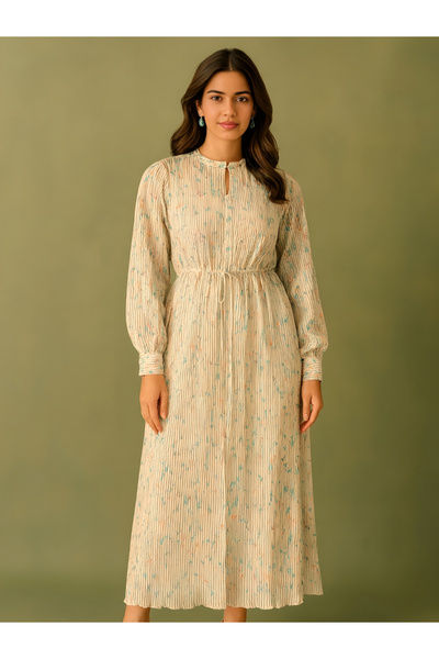 Aprococia By Styli Women Ditsy Print Plisse Maxi Dress