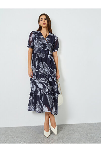 Styli Women Floral Print A-Line Maxi Dress