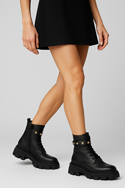 GARKONY Women's Boots Natural Leather Black with Nova Strap