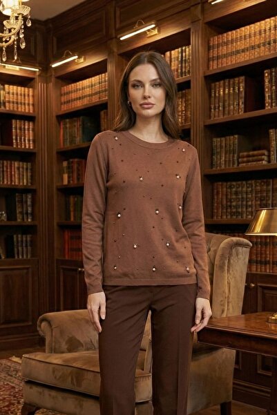 Yağmur Butik Πλεκτό με λαιμόκοψη καπέλι και λεπτομέρεια από πέρλες στο μπροστ...