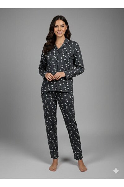 HM CEVHER Σετ πιτζάμες με φιγούρα πάντα σε σχήμα Π, με κουμπιά σε όλο το μήκο...