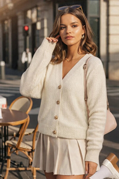 COMBİNE MİCHAİL Women's Pleated Winter V-Neck Ecru Knitwear Sweater