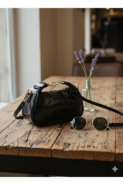 Butik Geantă de umăr și de mână din piele artificială cu detaliu curea lungă