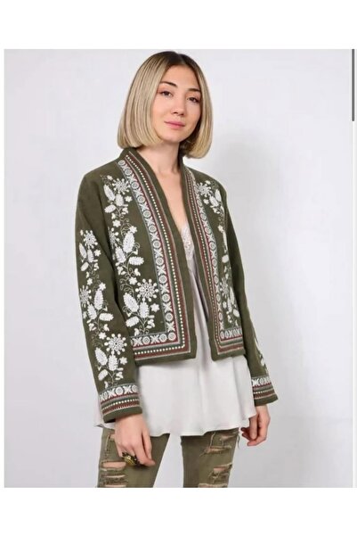 Sosyete Kaplumbağa Short Cashmere Jacket with Long Sleeves and Ethnic Pattern...
