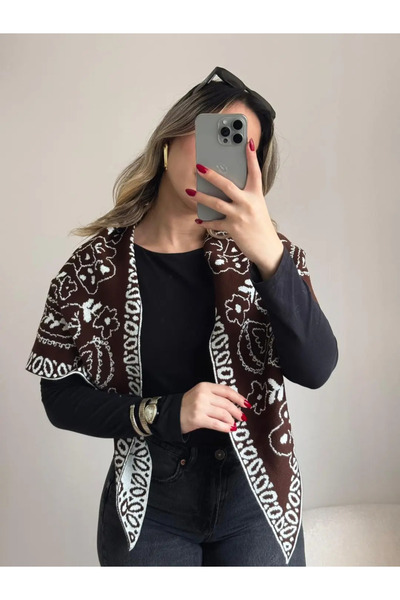 LEROSY CO. Ethnic Patterned Knitwear Shawl Brown White