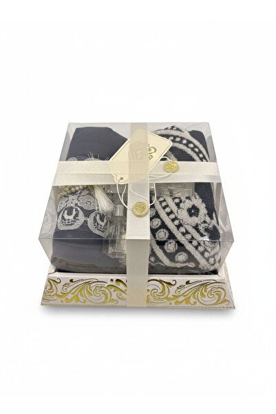 Fashion Details Women's prayer rug set with luxurious embroidery