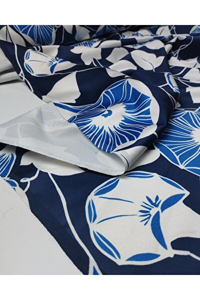 Kumaş Parça Albastru bleumarin cu flori din satin tafta Lățime: 140