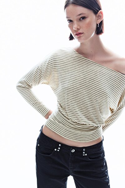 Bershka Kuşaklı çizgili uzun kollu tişört