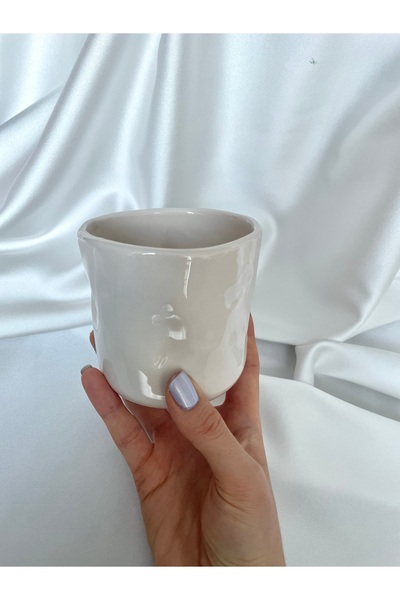 Nouis Handmade Ceramic Mug with Game