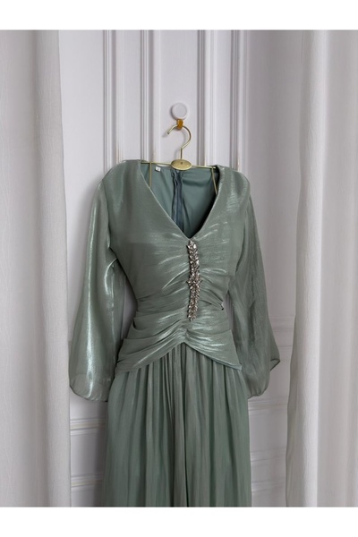 LUMY Chiffon evening dress with a pearly sheen