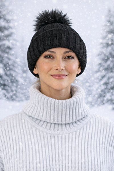 comfytouch Unisex Folded Winter Pompom Black Beanie