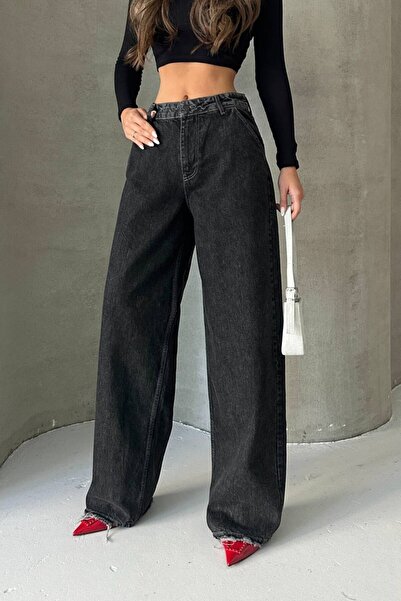 The Robi Women's Black Washed High Waist Wide Leg Jeans